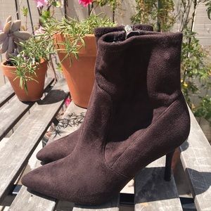 Nine West booties Size 5